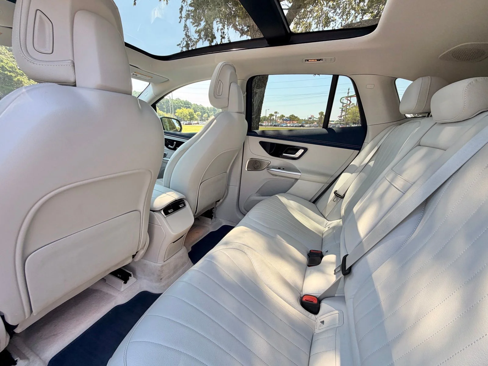 Used 2023 Twilight Blue Metallic Mercedes-Benz 500 SUV image 15