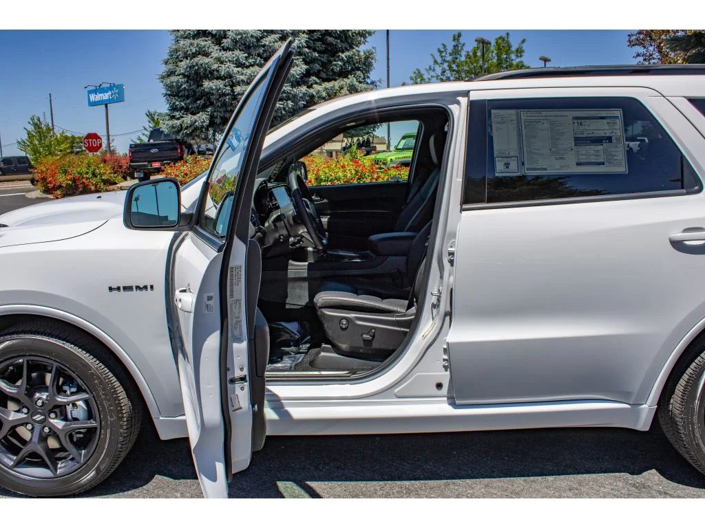 New 2026 White Knuckle Clearcoat Dodge GT Plus HEMI V8 image 33
