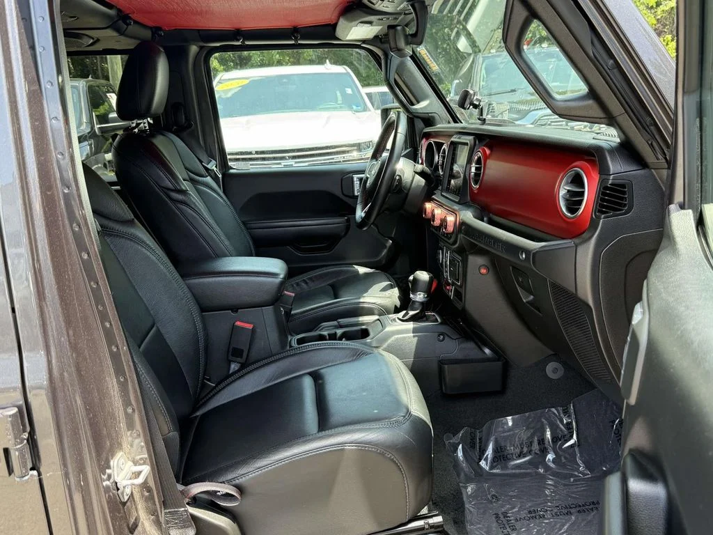 Used 2021 Gray Jeep Unlimited Rubicon image 15