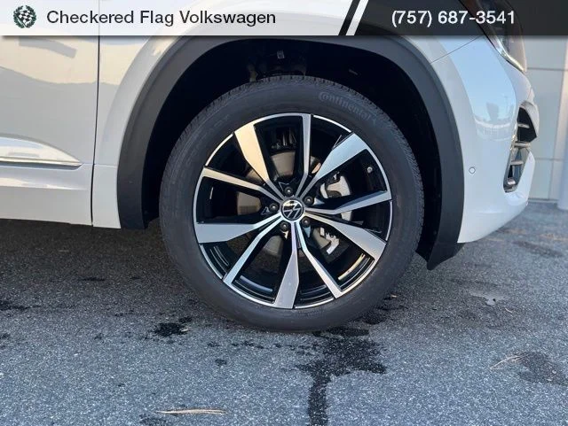 New 2026 White Volkswagen 2.0T SEL Premium R-Line image 4