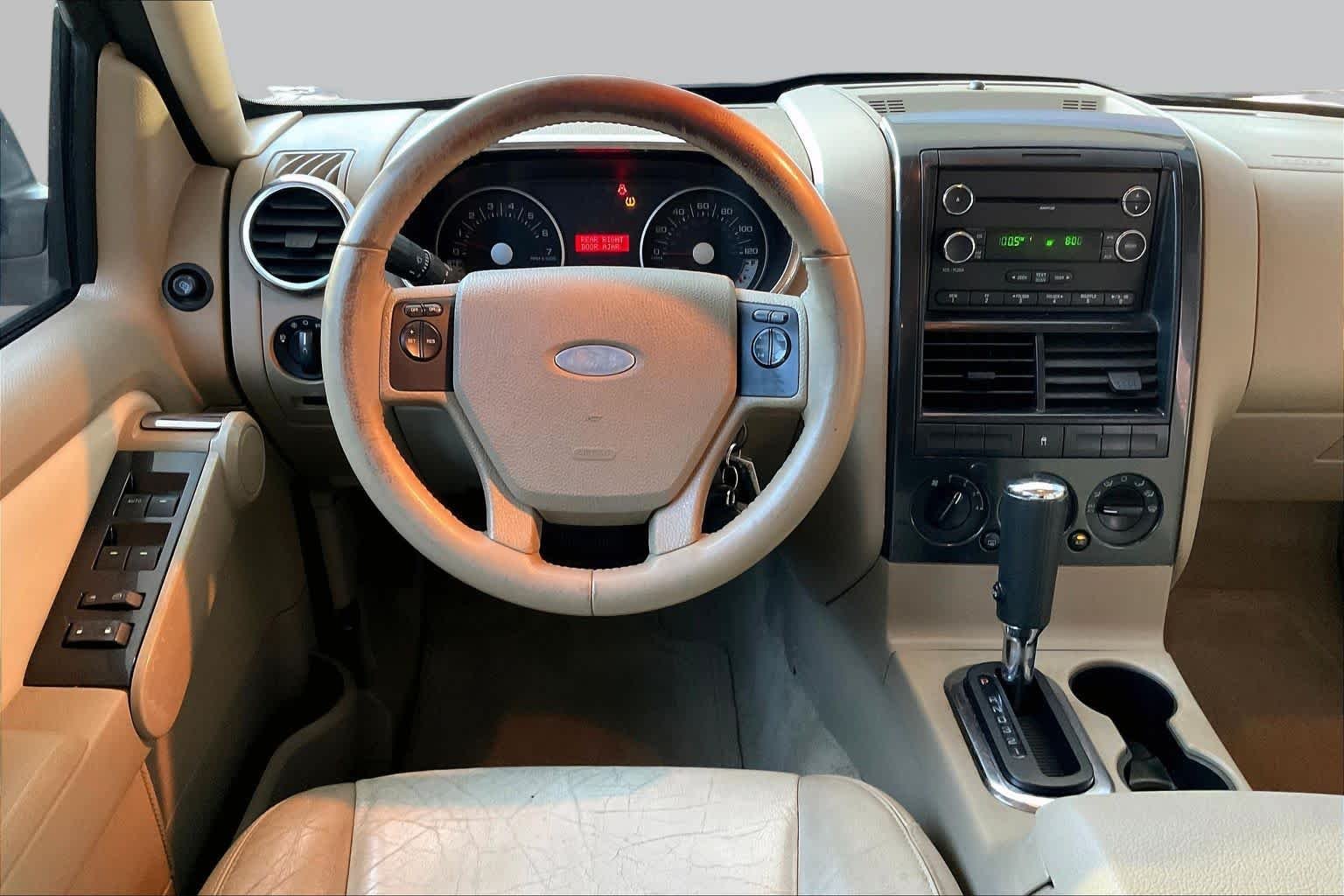Used 2008 Black Ford XLT image 4
