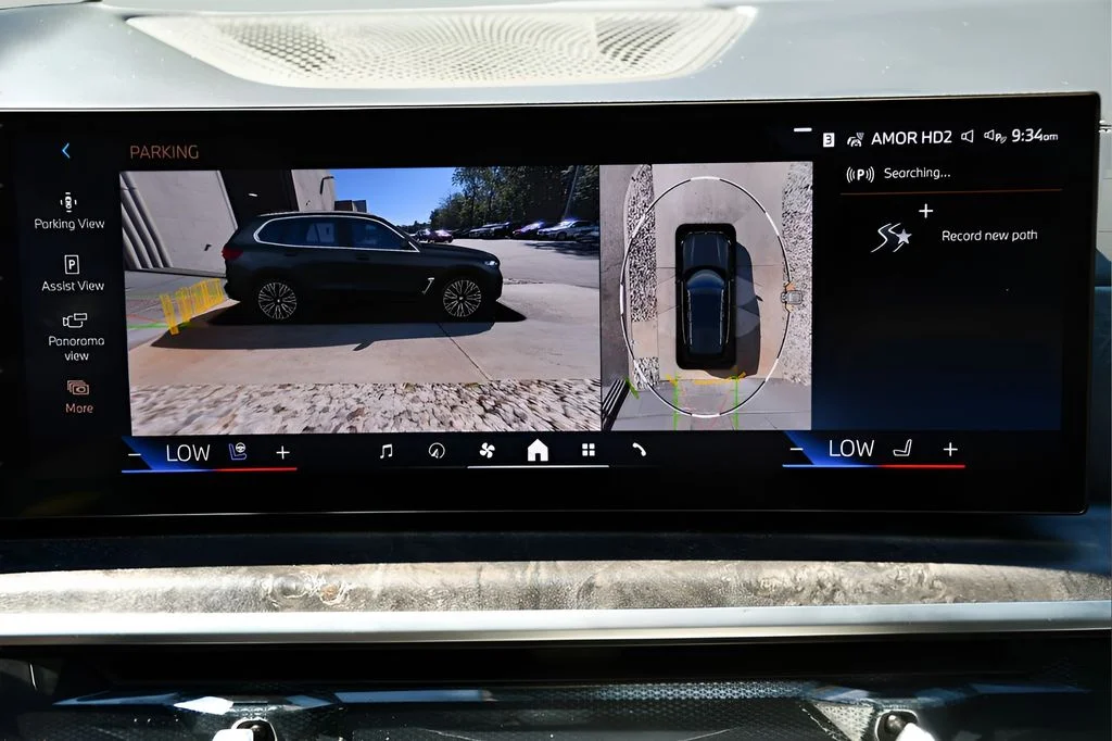 Used 2025 Gray BMW xDrive40i image 23