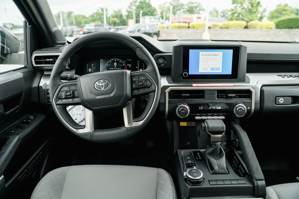 2025 Toyota Tacoma SR5 - Photo 13