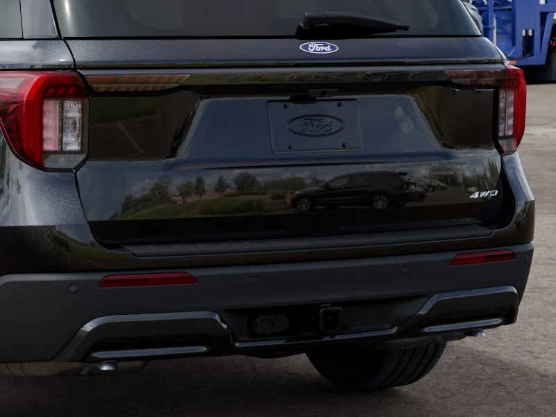 New 2027 Agate Black Metallic Ford ST-Line image 23