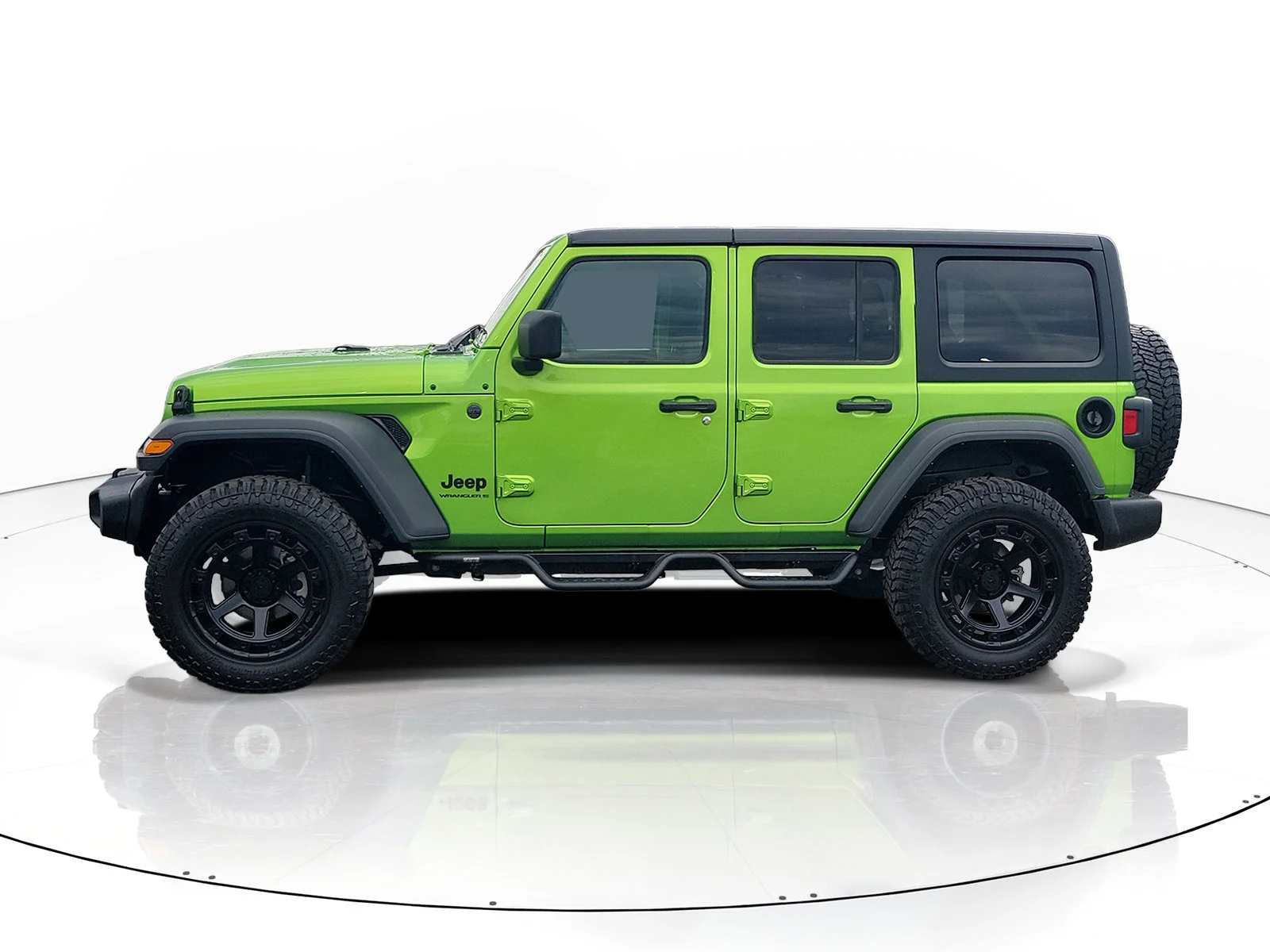 Certified Used 2025 Green Jeep Sport S image 7