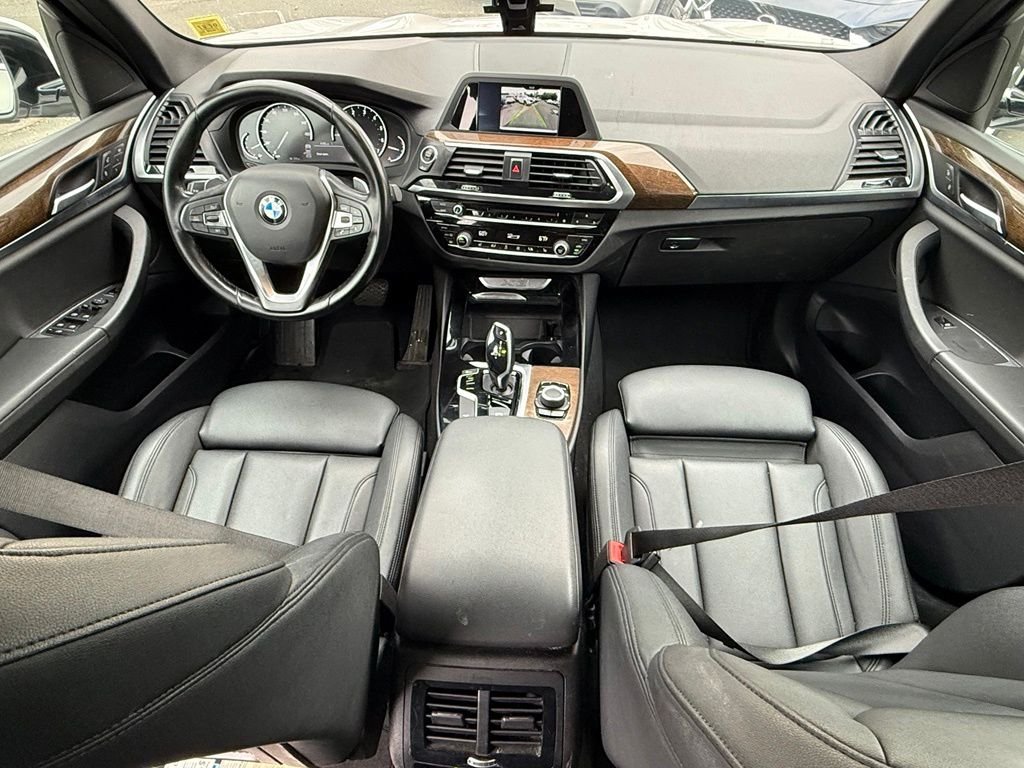 Used 2018 White BMW xDrive30i image 25
