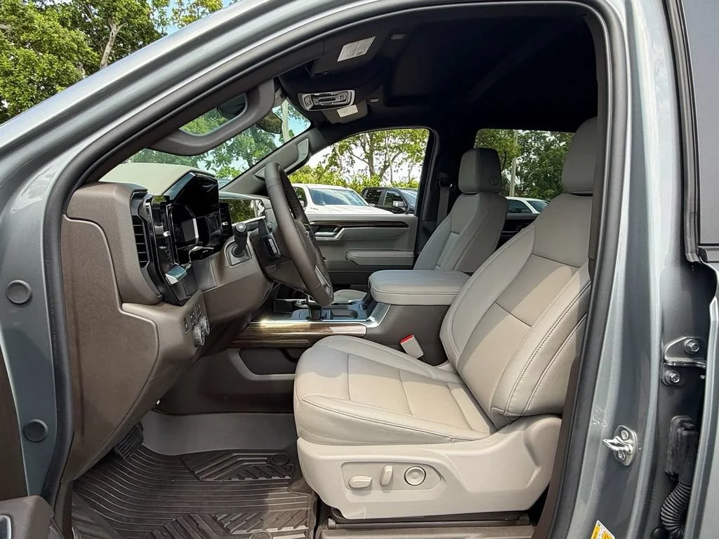 New 2026 Sterling Gray Metallic Chevrolet LT Trail Boss image 9