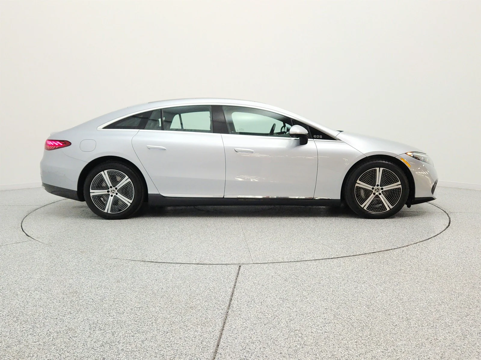 Certified Used 2022 Cirrus Silver Metallic Mercedes-Benz EQS 450+ Sedan image 4