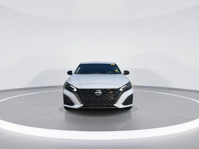 Used 2024 Gray Nissan 2.5 SR image 3