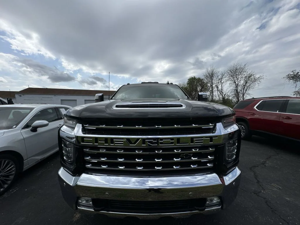 Used 2020 Black Chevrolet LTZ image 11