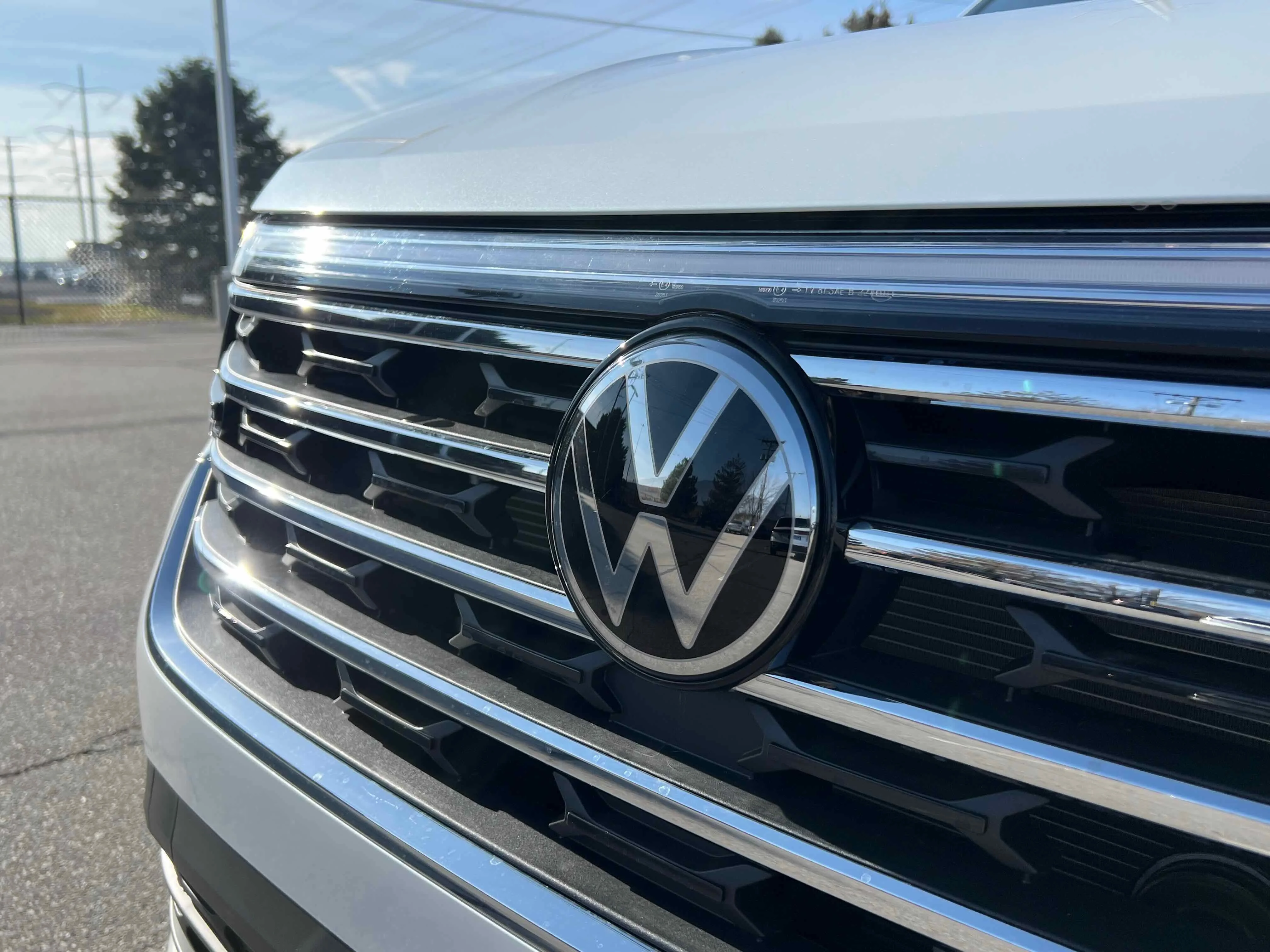 New 2026 Opal White Volkswagen 2.0T SE w/Technology image 7