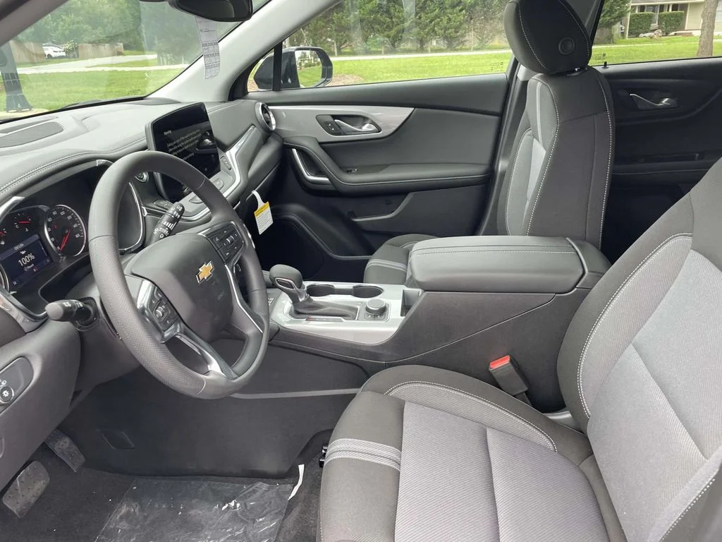 New 2026 Black Chevrolet 2LT image 20