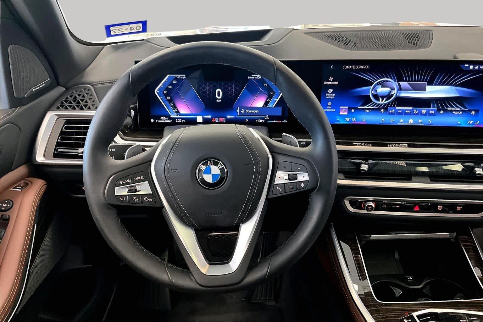 Used 2025 Mineral White Metallic BMW sDrive40i image 5