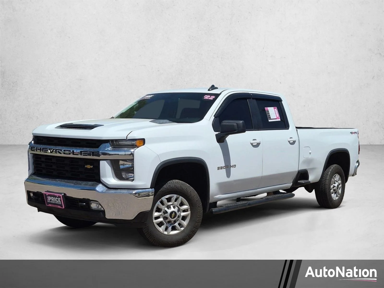 Used 2022 Summit White Chevrolet LT image 1