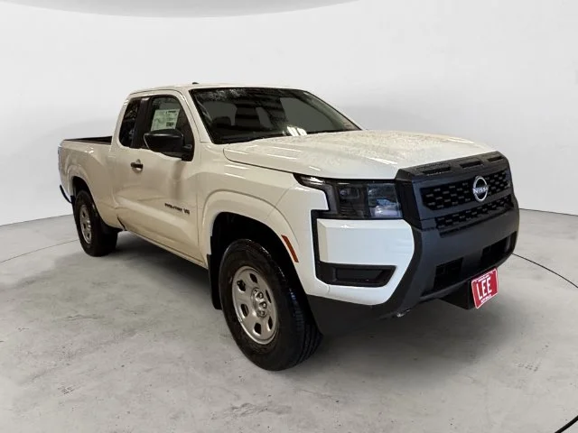 New 2027 White Nissan S 4x4 image 8