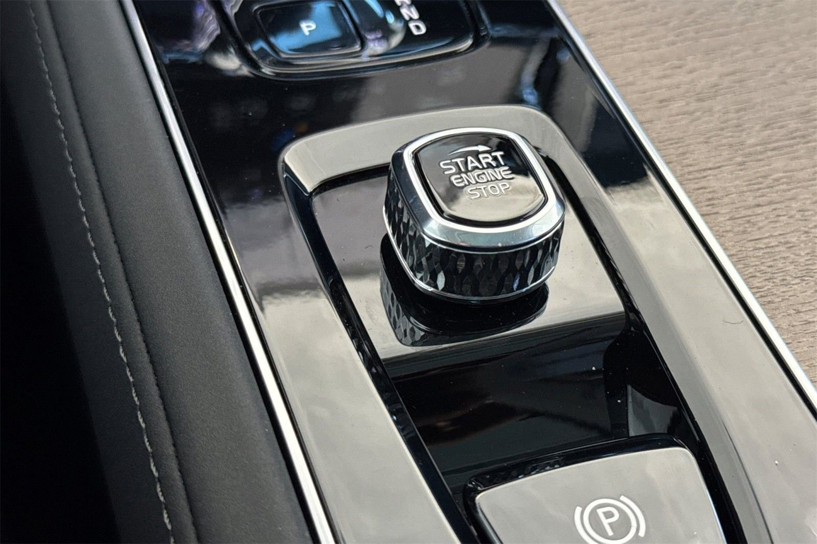 2026 Volvo XC90 Plus - Photo 23