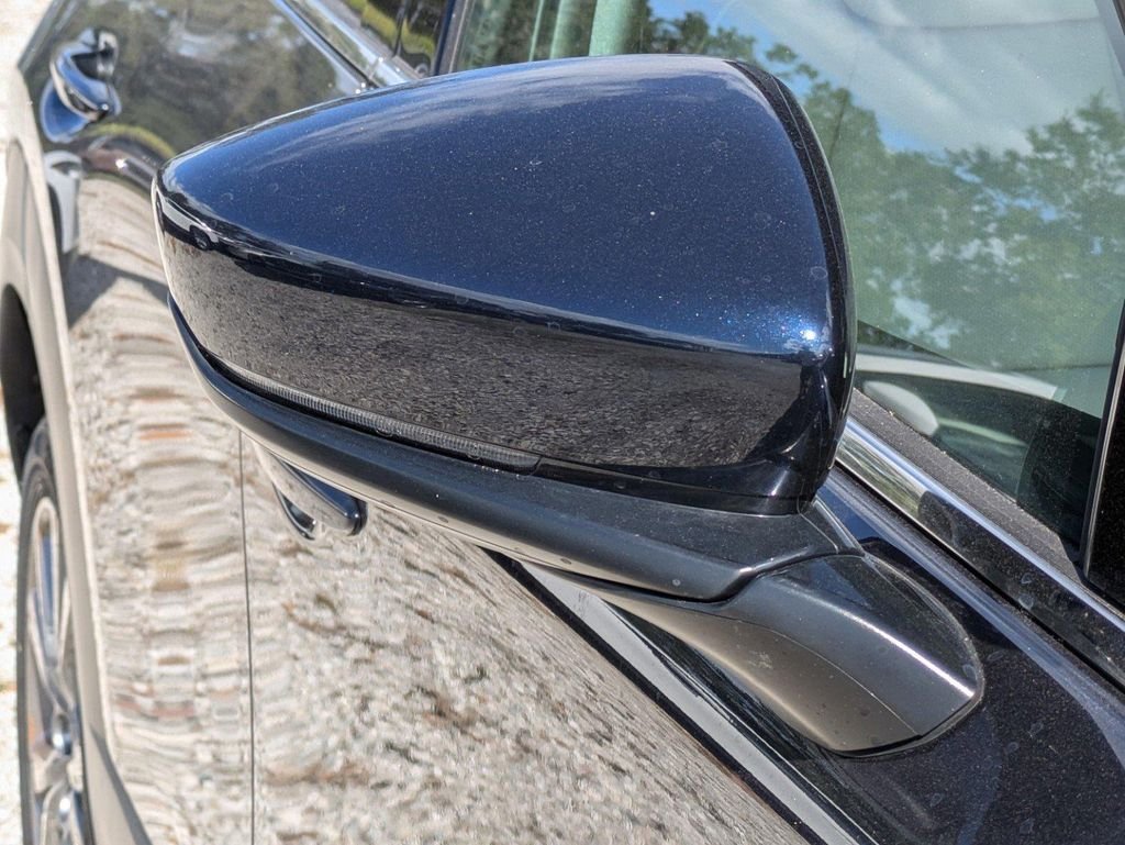 2025 Mazda CX-30 Premium - Photo 13