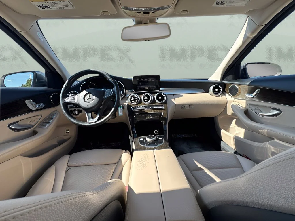 Used 2018 Beige Mercedes-Benz C 300 image 11