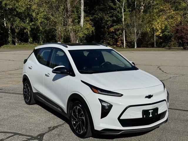 2023 Chevrolet Bolt EUV Premier photo 3
