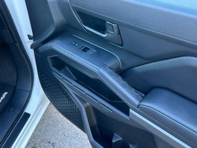 Certified Used 2025 ICE CAP Toyota  image 30