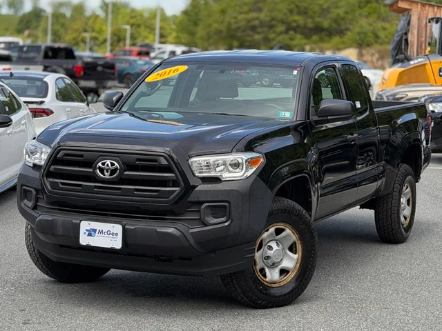2016 Toyota Tacoma SR