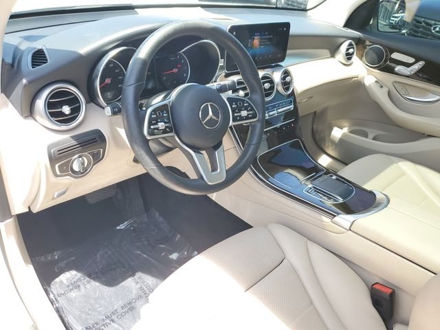 Used 2021  Mercedes-Benz GLC 300 image 8