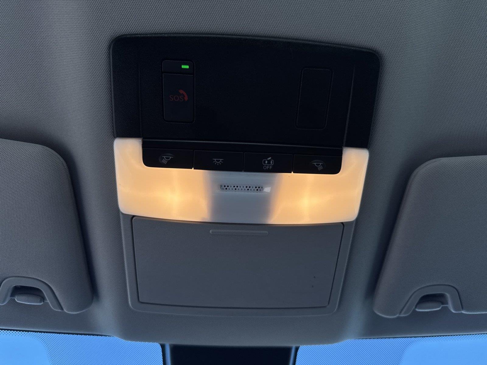 Used 2025 Super Black Nissan SV image 28