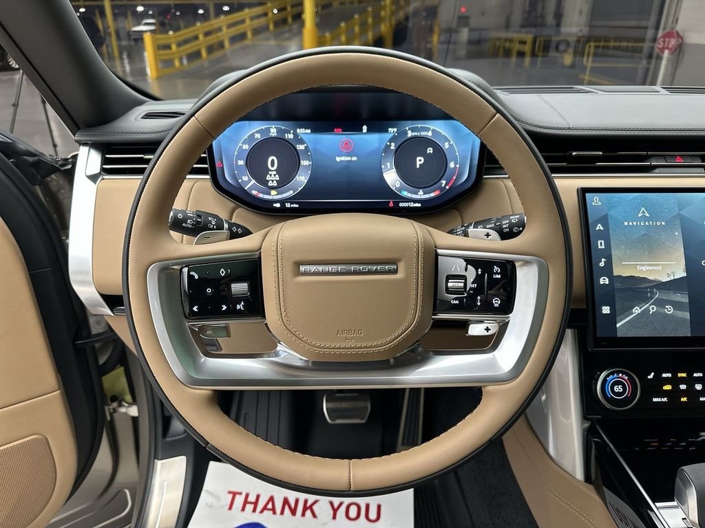 Used 2023  Land Rover Autobiography image 20