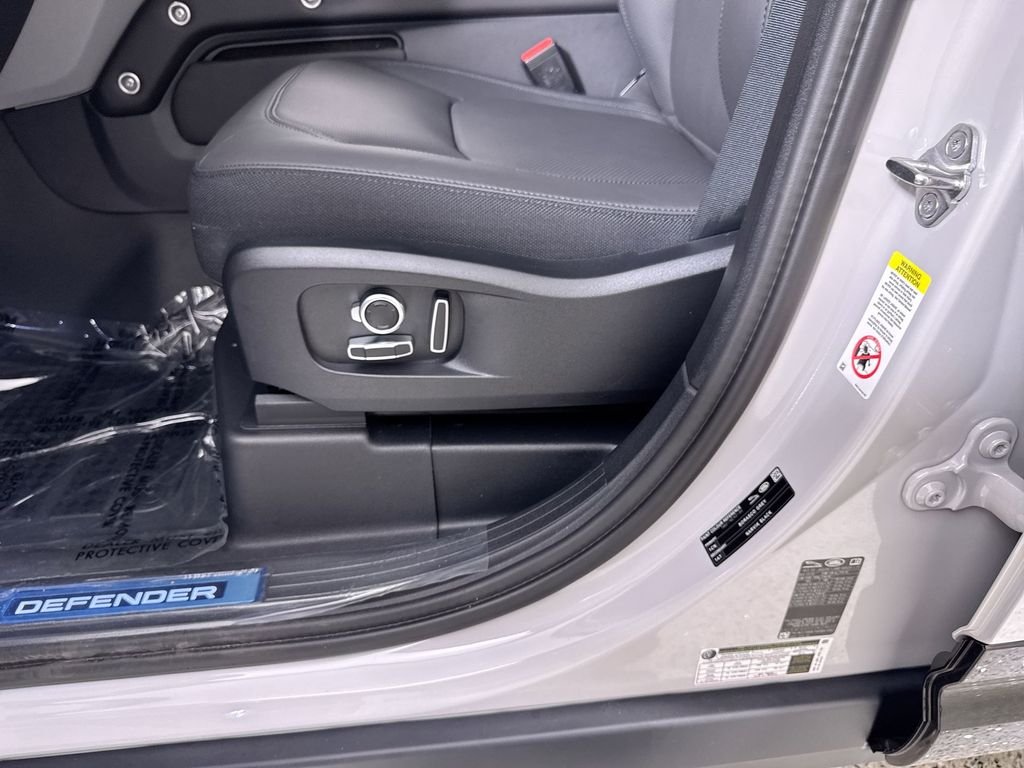 New 2026 Borasco Grey Land Rover X image 12