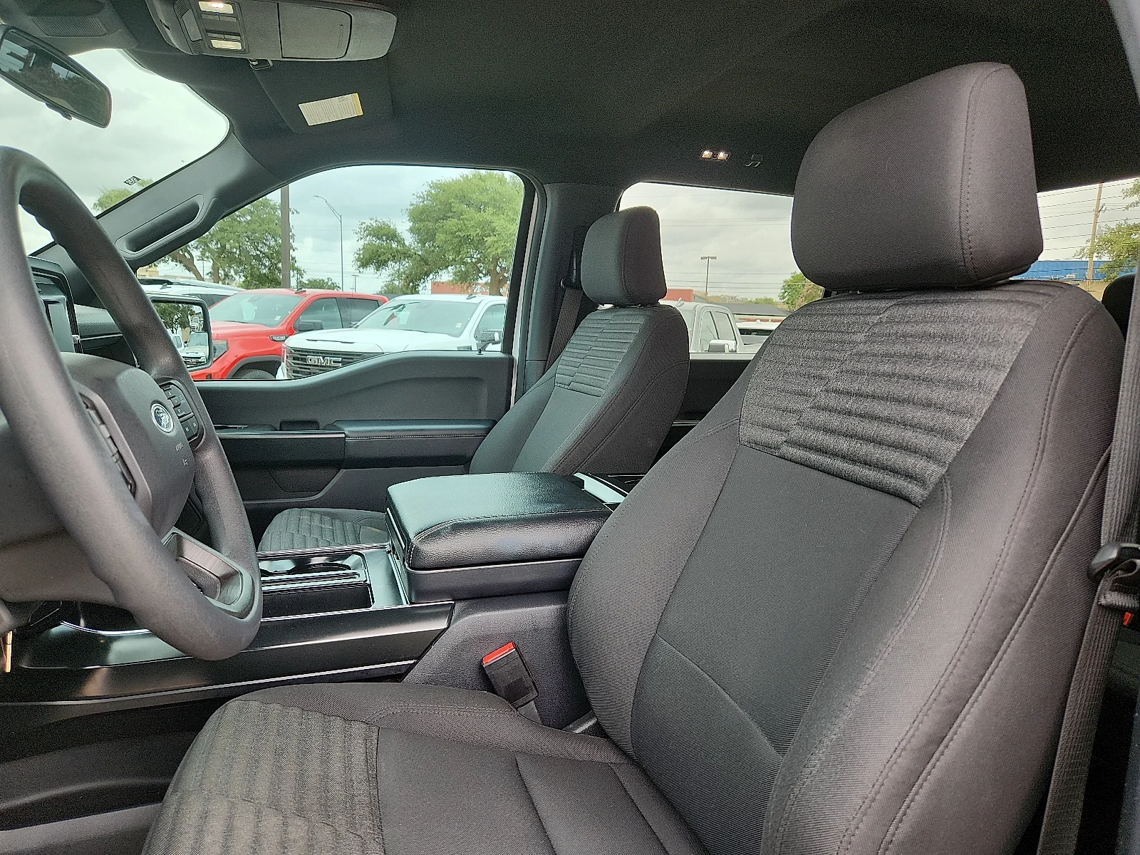 Used 2023 Oxford White Ford XL image 13