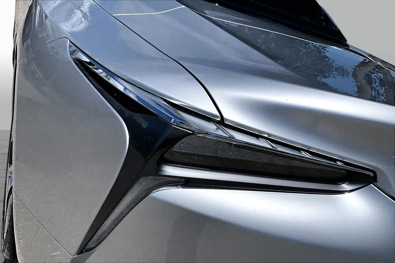 Used 2021 Liquid Platinum Lexus  image 29