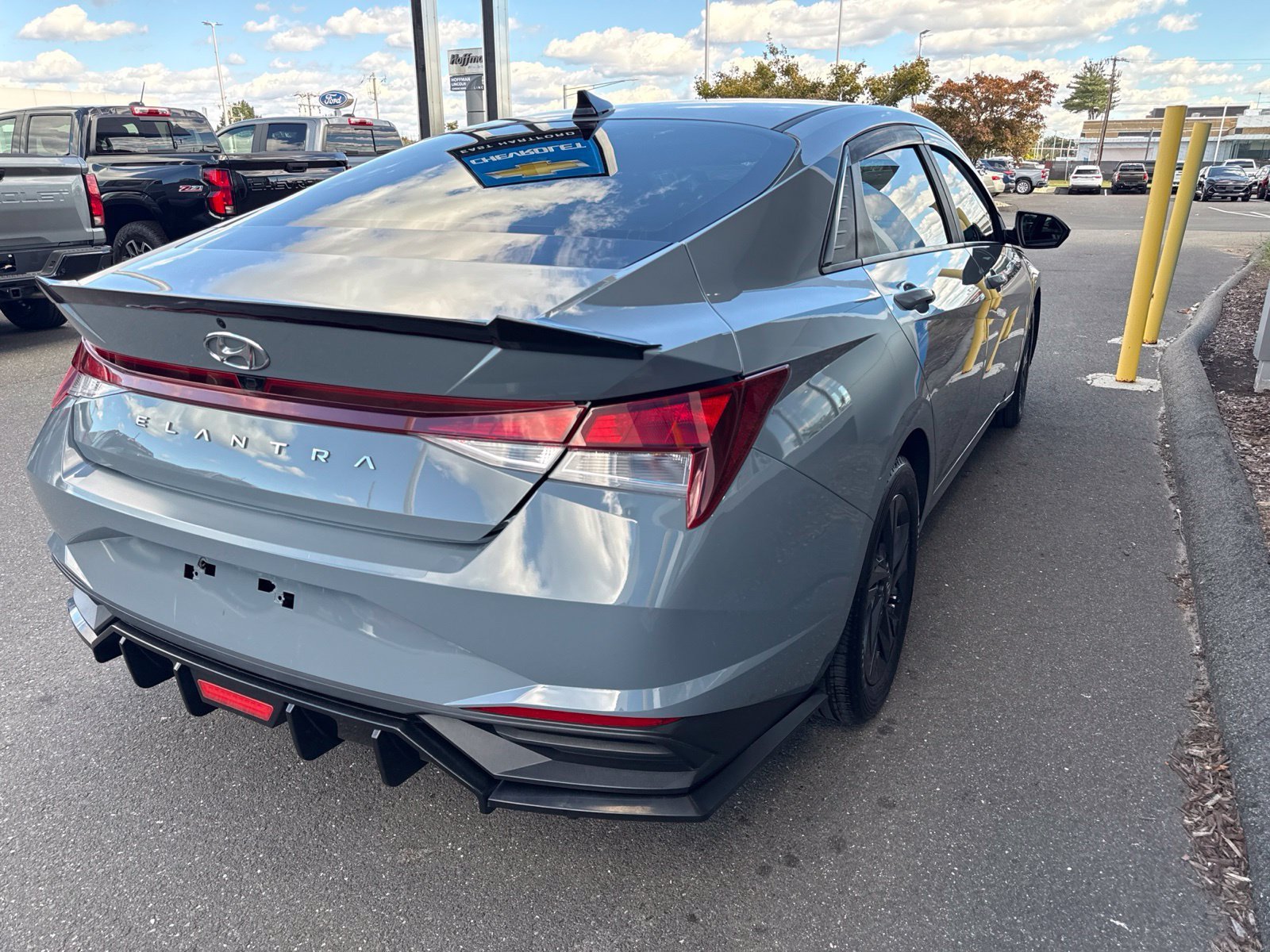 Used 2022  Hyundai SEL image 6
