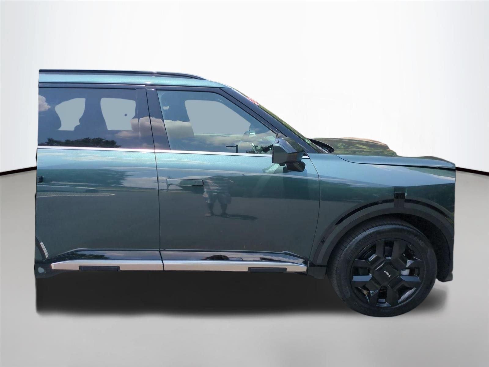 New 2027 Black Jade Green Kia SX image 40