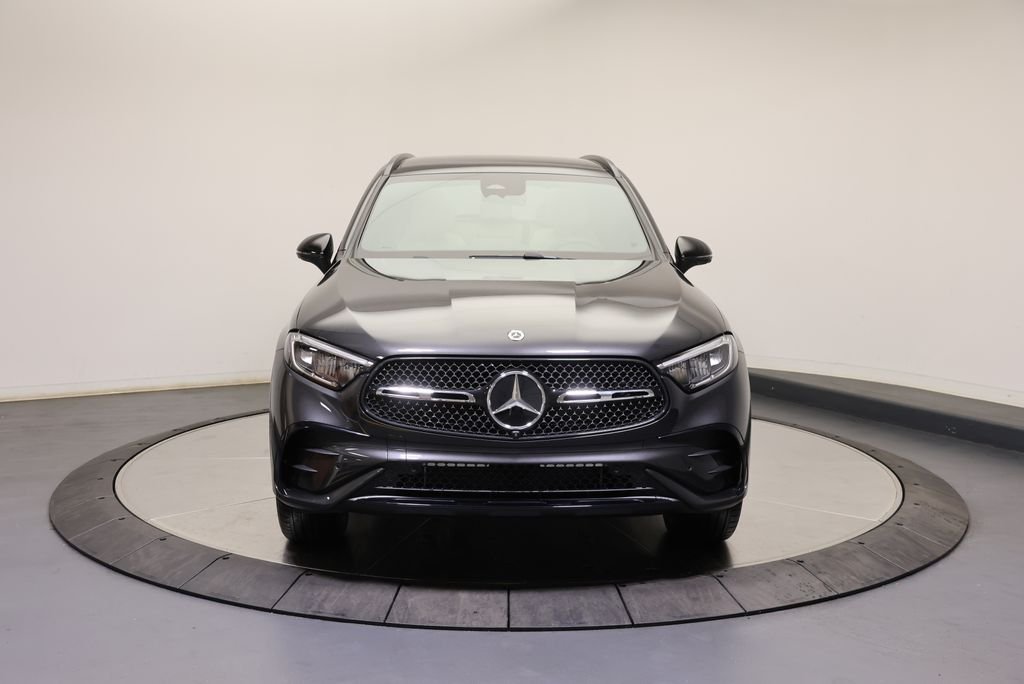 Used 2027 Graphite Grey Metallic Mercedes-Benz GLC 300 image 2