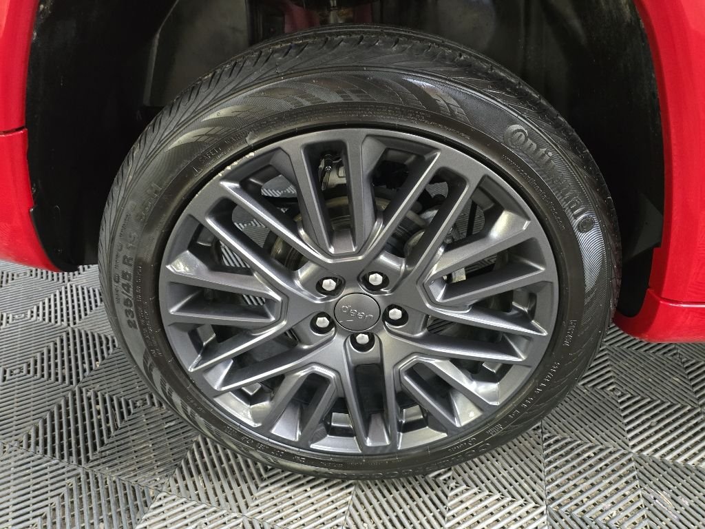 Used 2022 Red Line Jeep Limited image 13