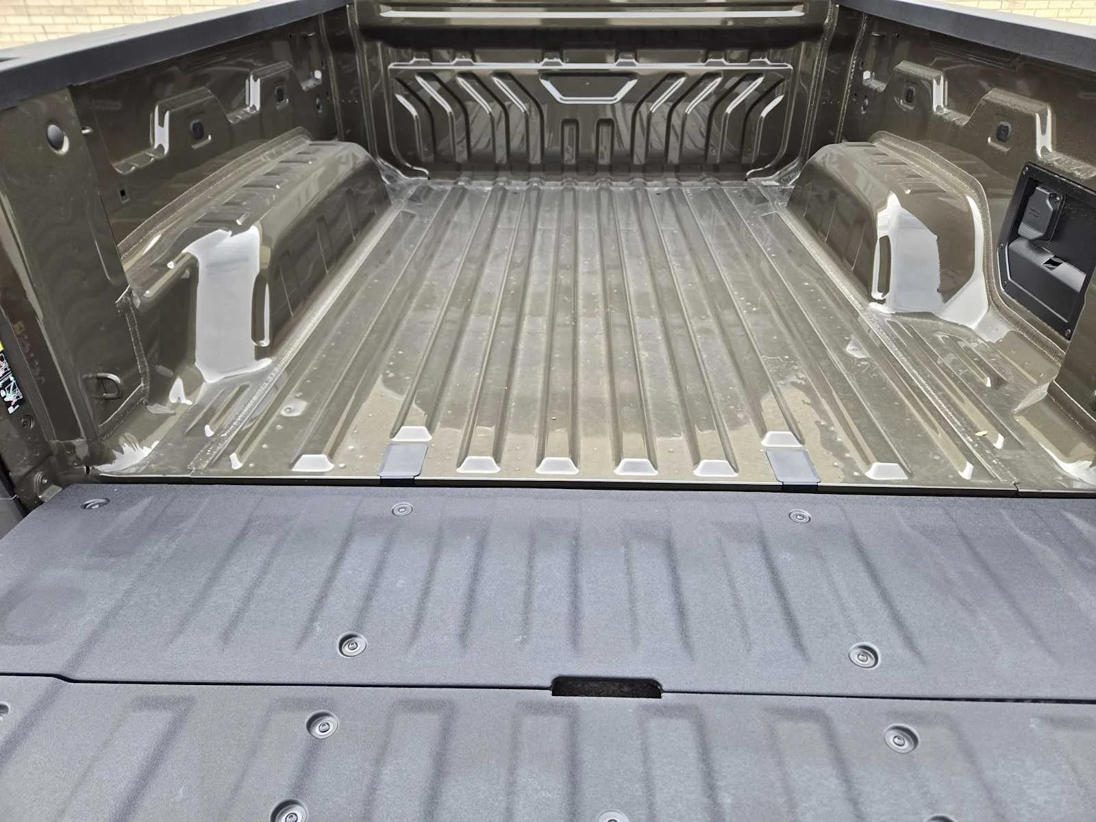 2026 GMC Sierra EV Elevation - Photo 20