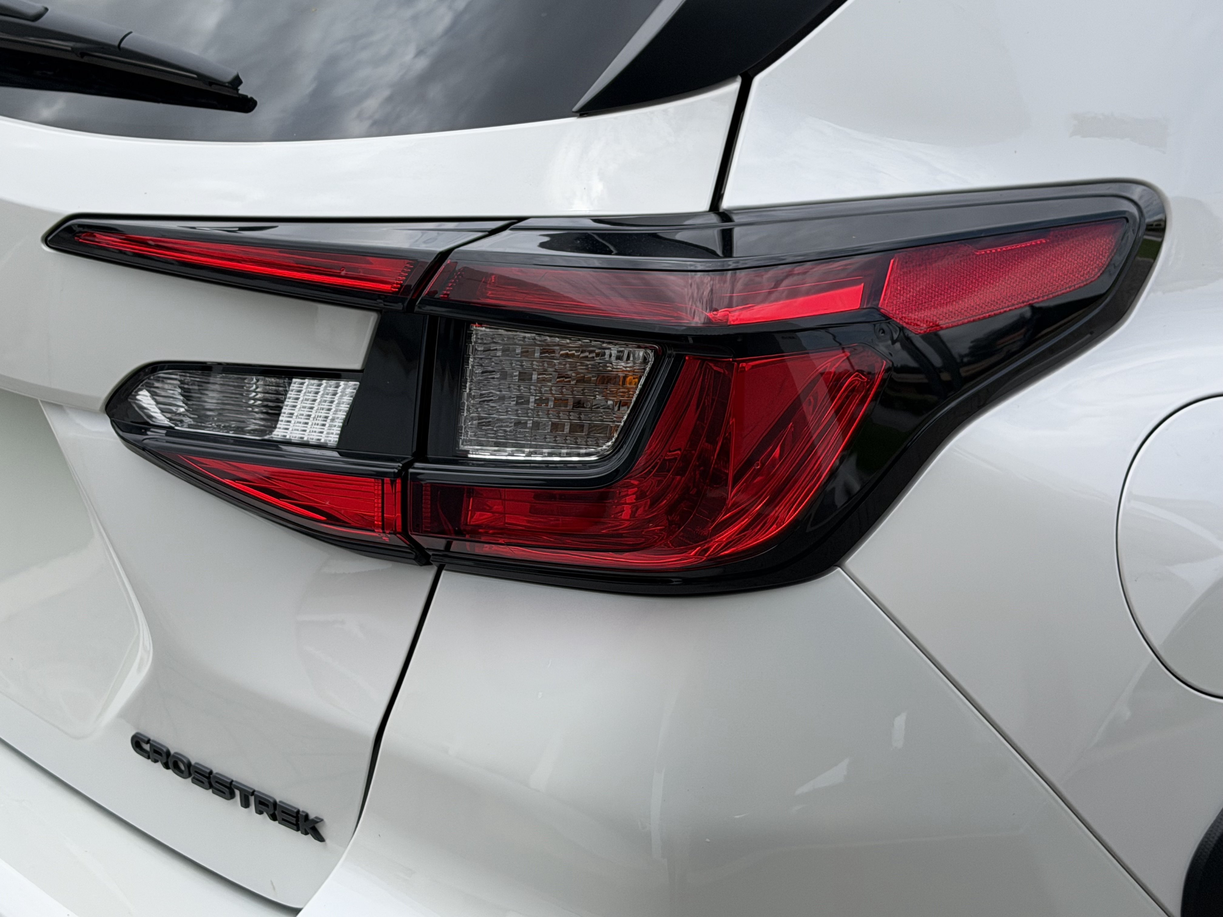New 2026 CRYSTAL WHITE PEARL Subaru Base image 11
