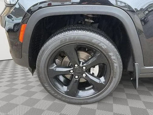 Used 2023 Black Jeep Altitude X image 14