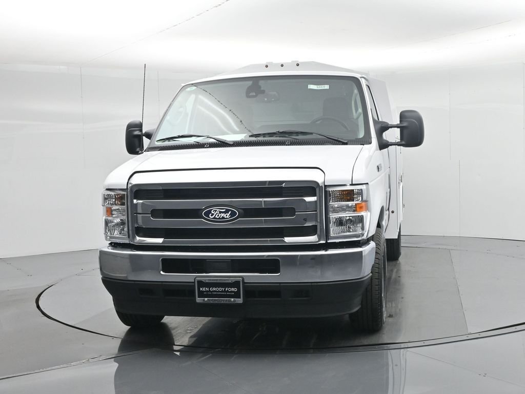 New 2026 Oxford White Ford Base image 89