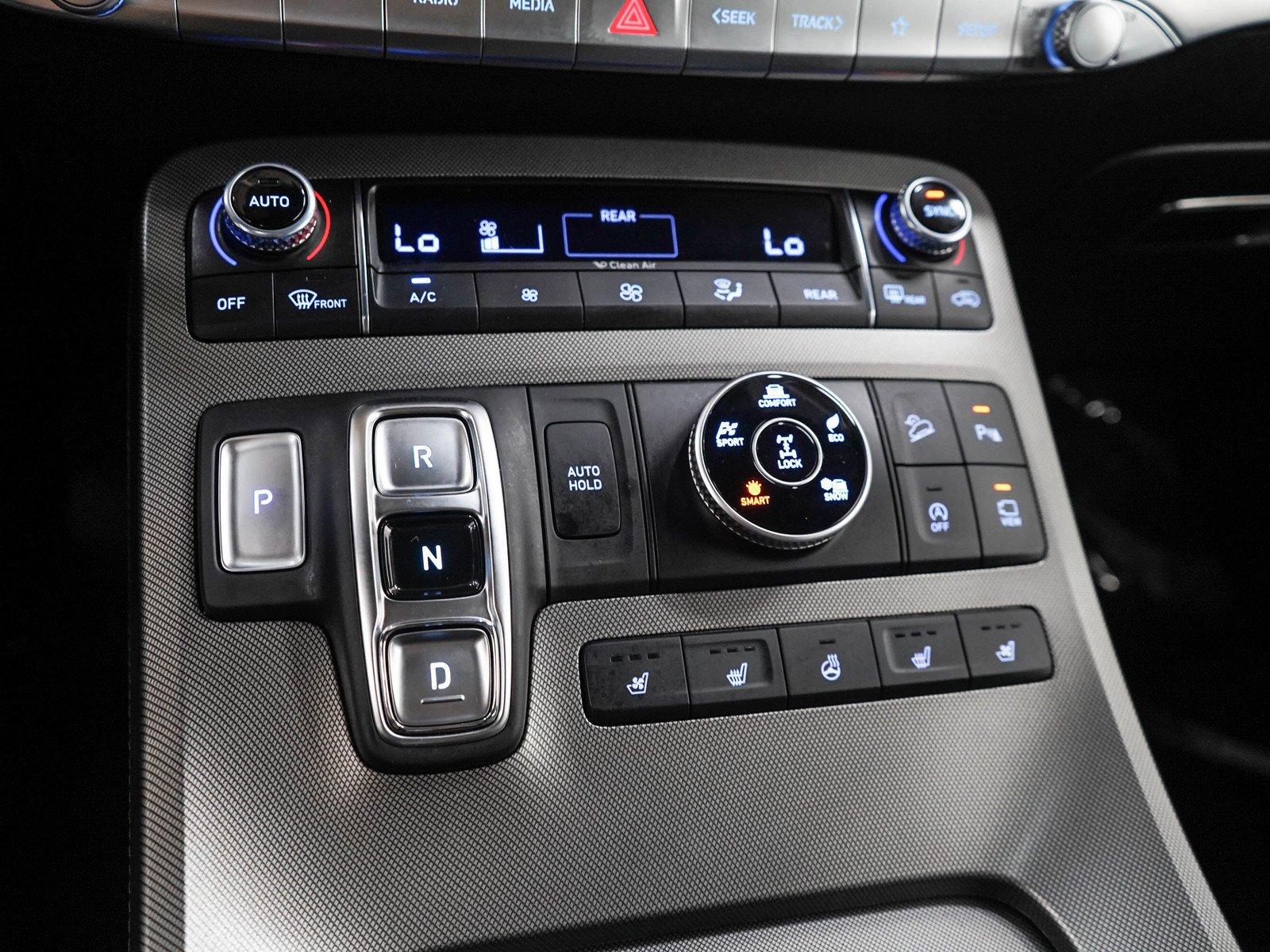 Used 2020 Moonlight Cloud Hyundai Limited AWD image 25