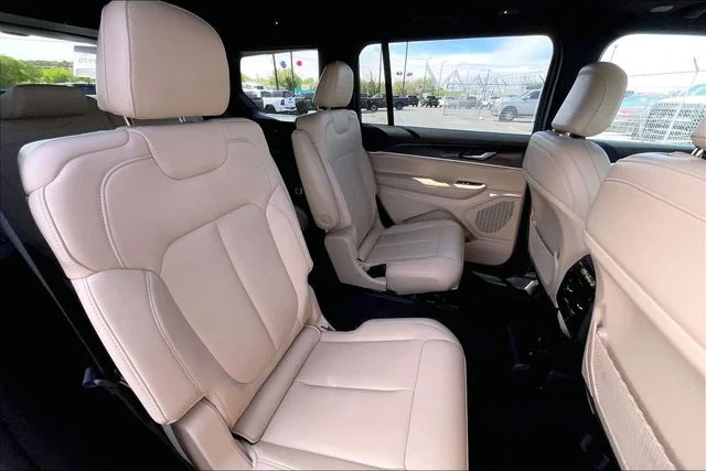 Used 2025 Black Jeep Limited image 29