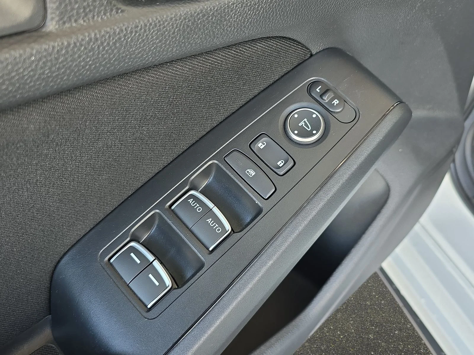 2024 Honda Civic Hatchback Sport - Photo 25