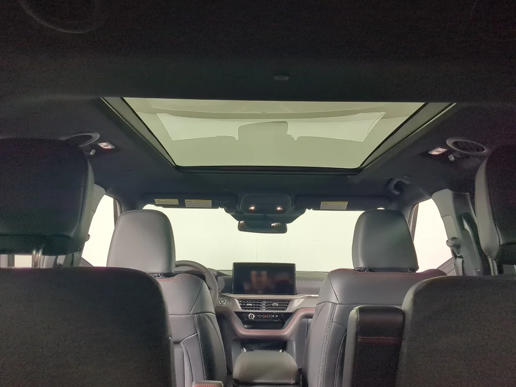 New 2026 Space White Metallic Ford ST-Line image 19