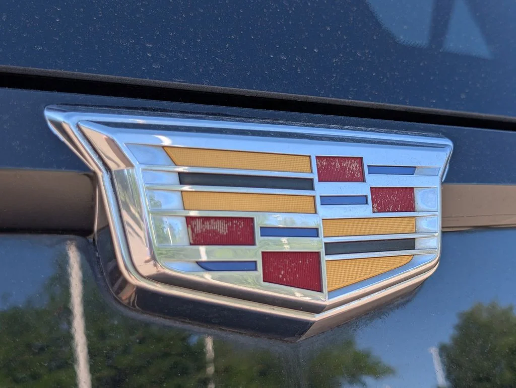 Used 2018 Black Cadillac Premium Luxury image 11