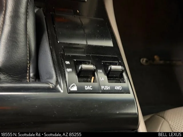 Certified Used 2021  Lexus 460 image 30