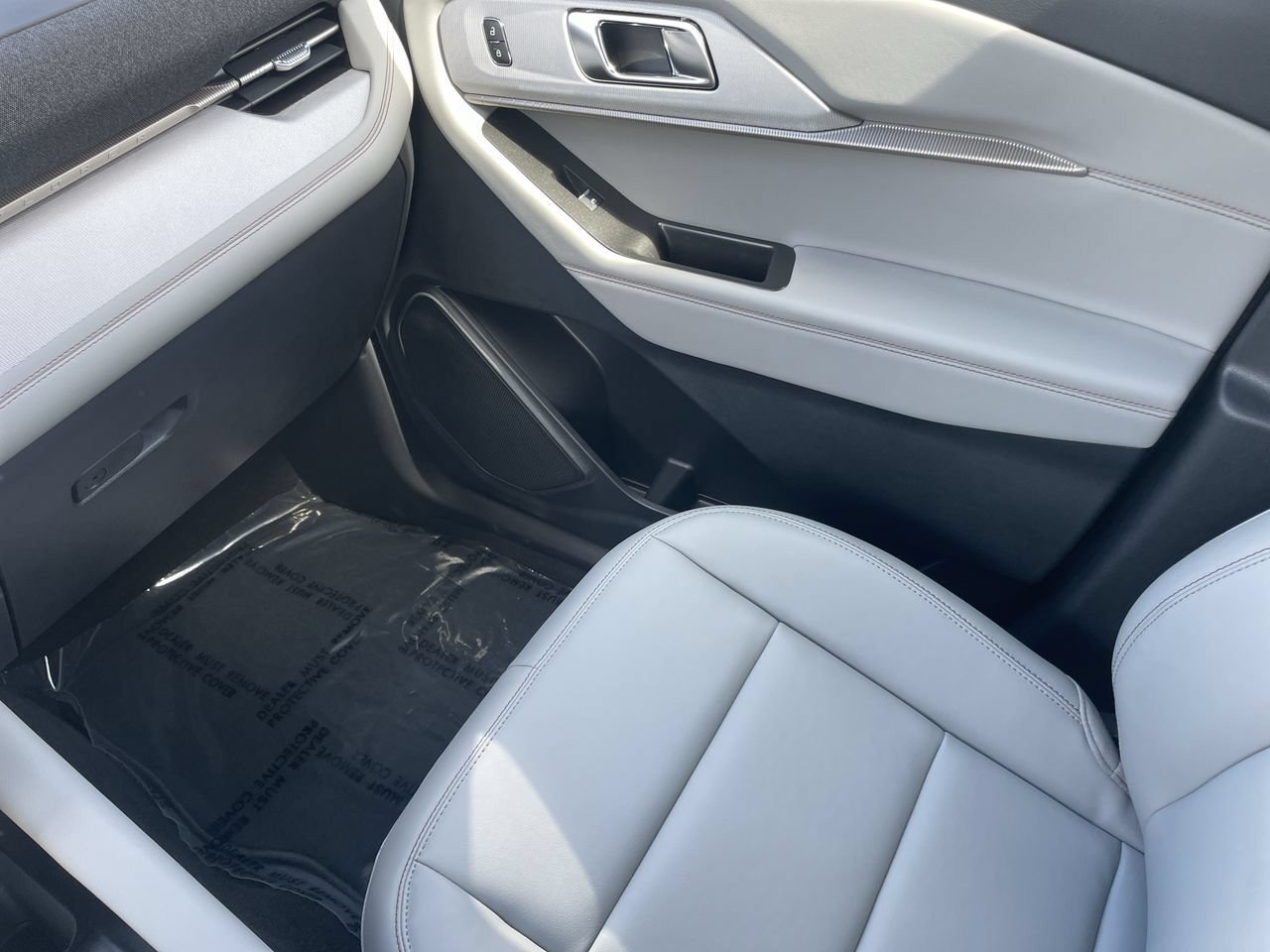 New 2026 Vapor Blue Metallic Ford Active image 15