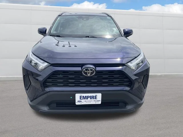 Certified Used 2025  Toyota XLE image 15