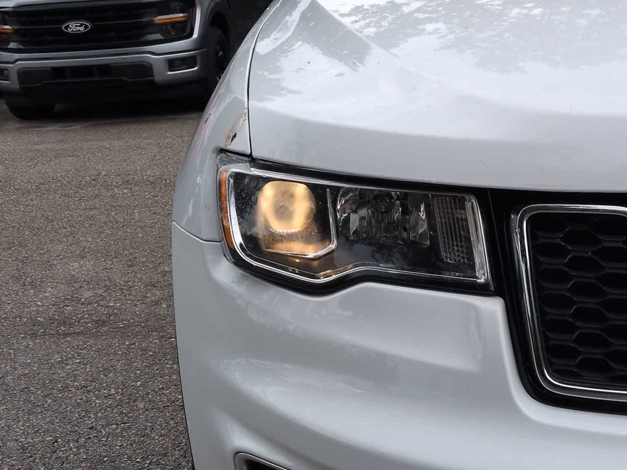 Used 2021 Bright White Clearcoat Jeep Limited image 10
