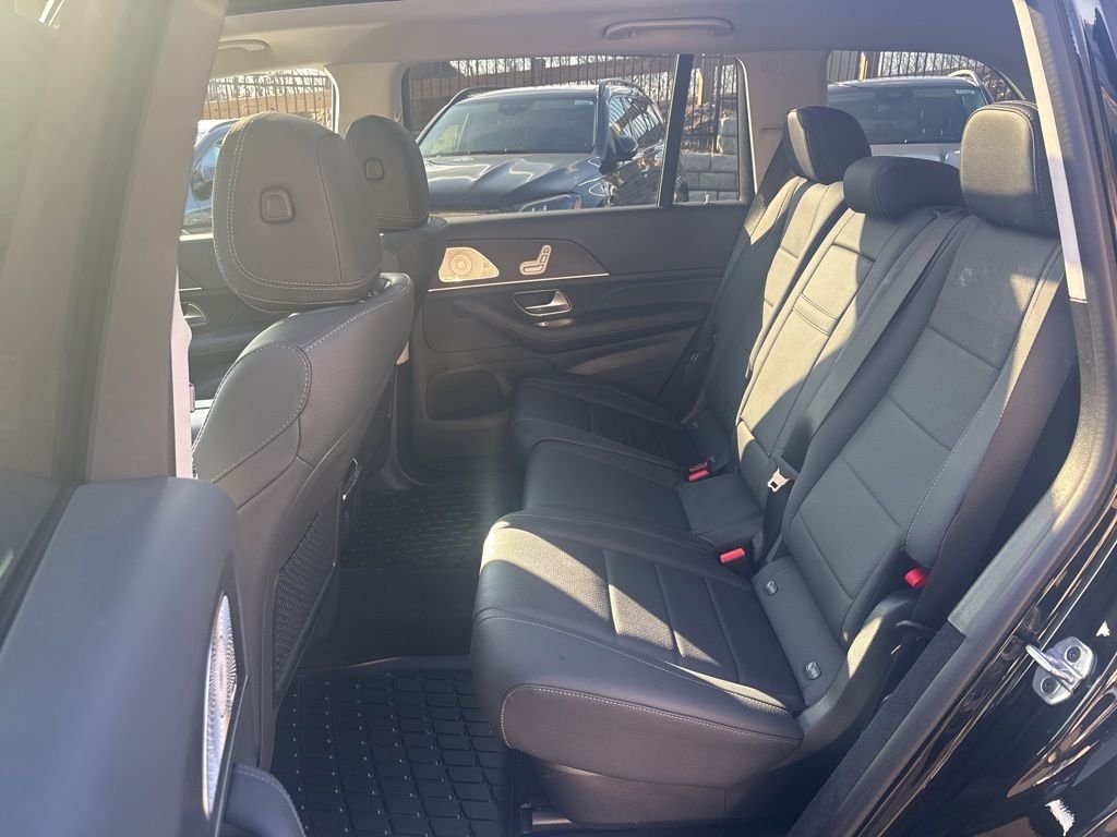 Used 2026 Black Mercedes-Benz GLS 450 image 5