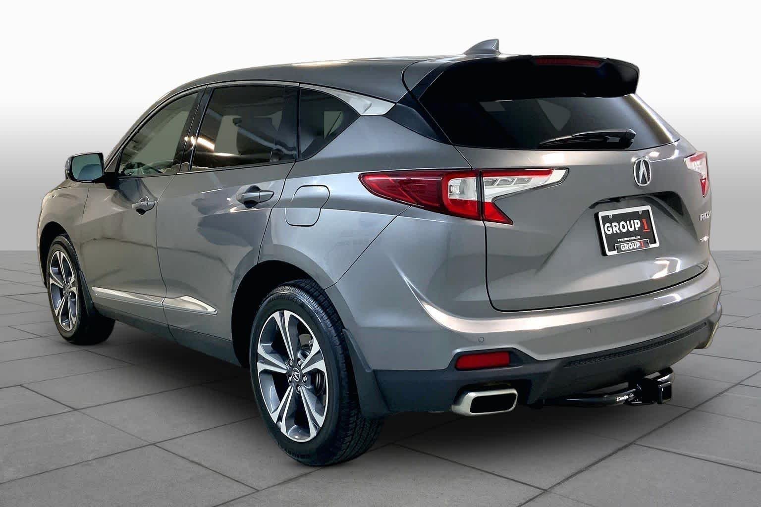 Used 2024 Liquid Carbon Metallic Acura w/Advance Package image 11
